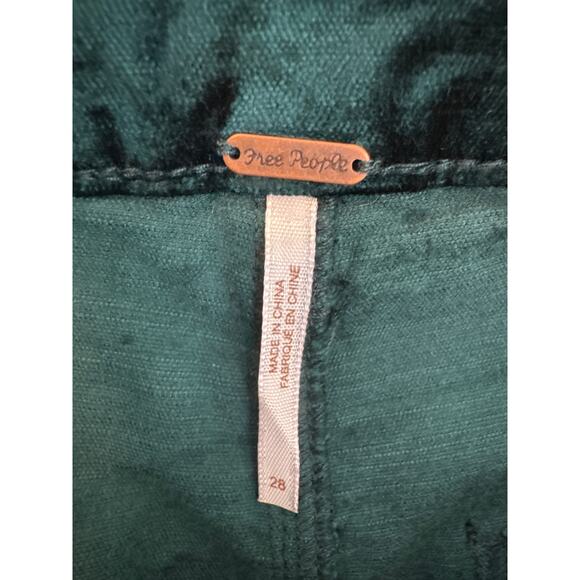 Free People Women’s Velour Dark Green Boot Cut Crop Style Pants Size 28 - Picture 3 of 11